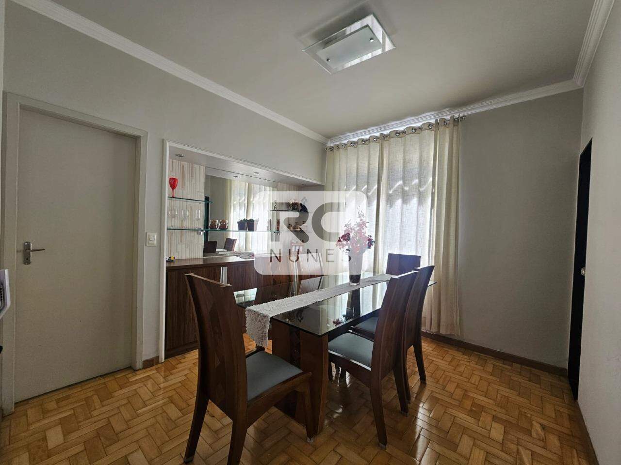 Apartamento à venda no Sion: 