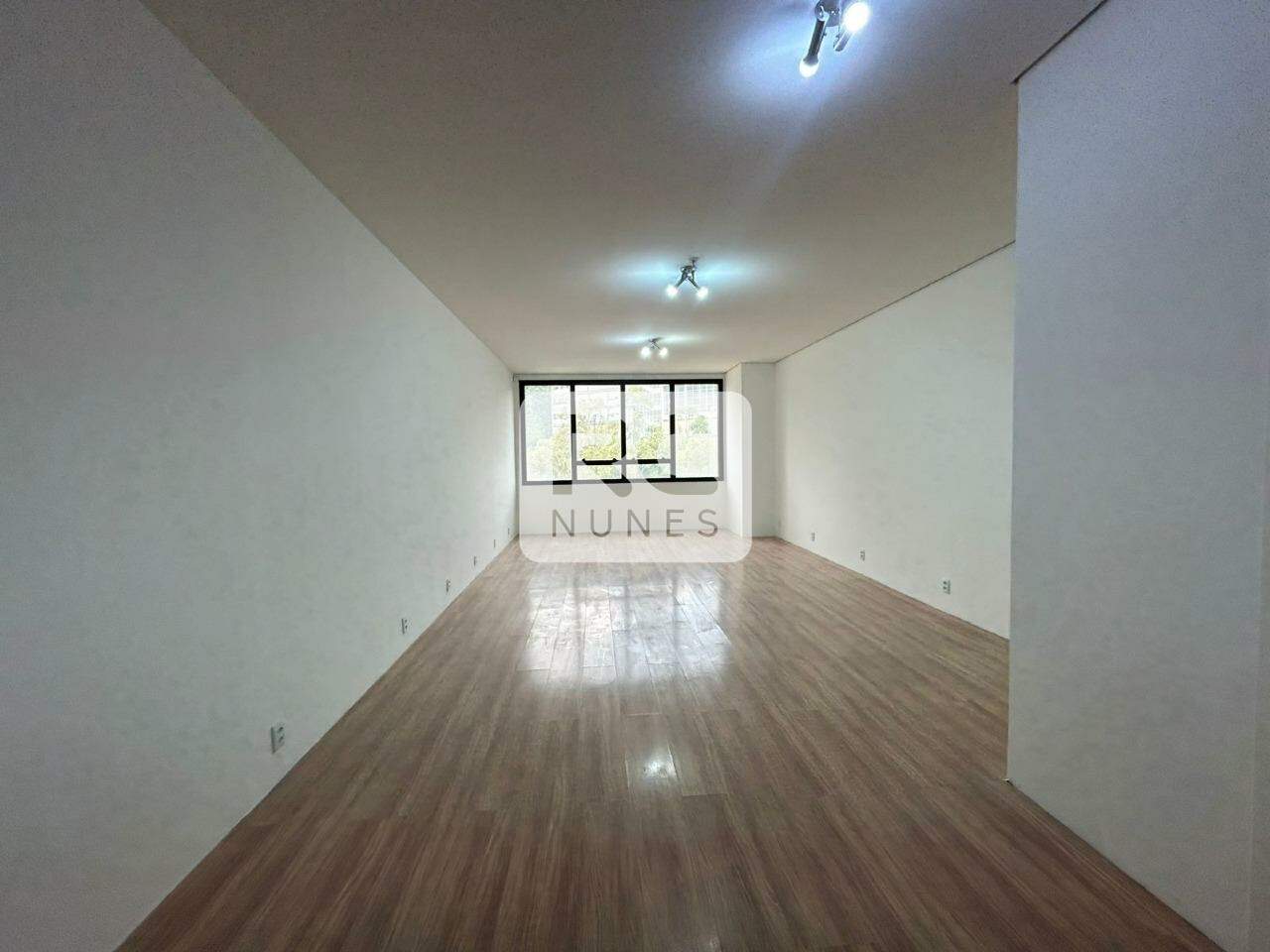 Sala para aluguel no Vila da Serra: 