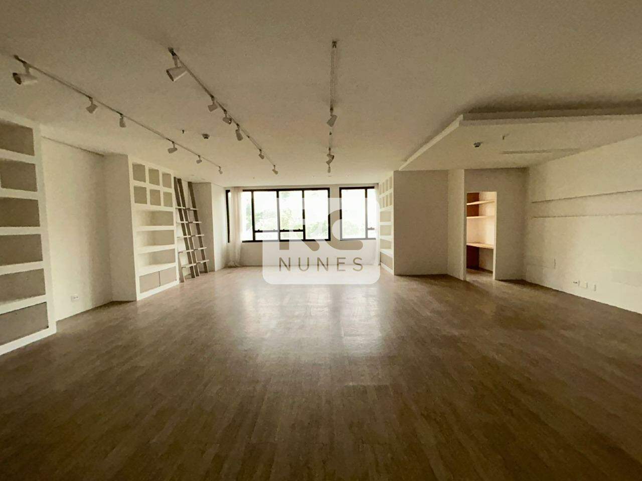 Sala para aluguel no Vila da Serra: 