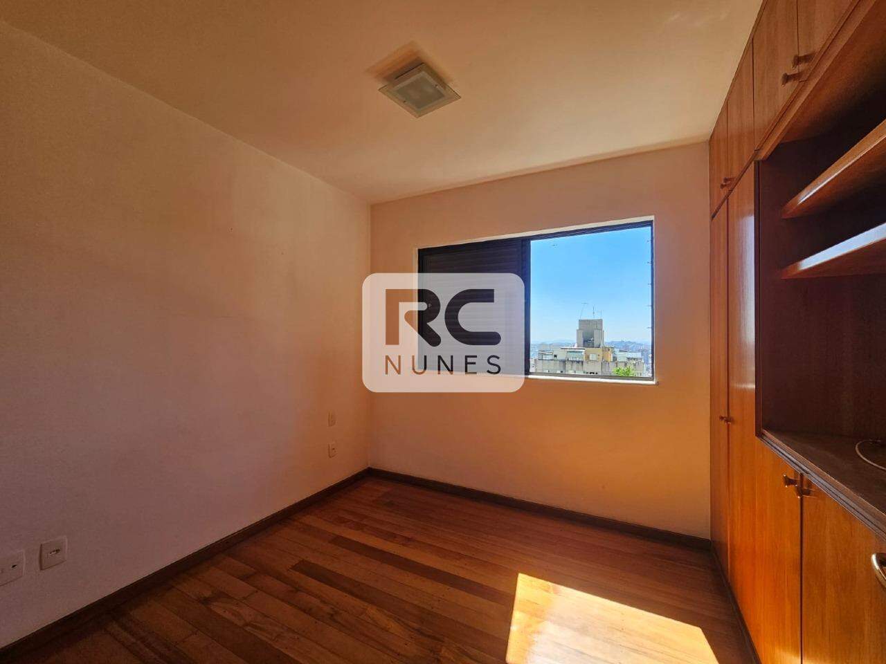 Apartamento à venda no Gutierrez: 