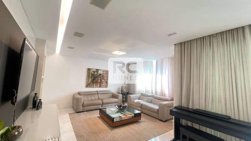 Apartamento à venda no Lourdes: 