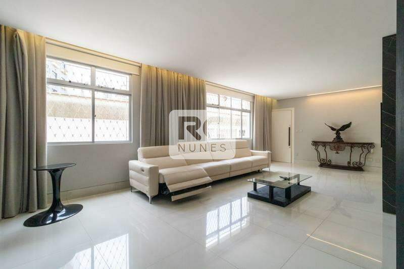 Apartamento à venda no Lourdes: 