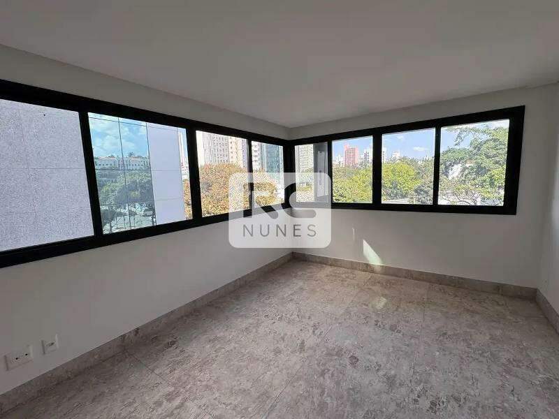Apartamento à venda no Lourdes: 