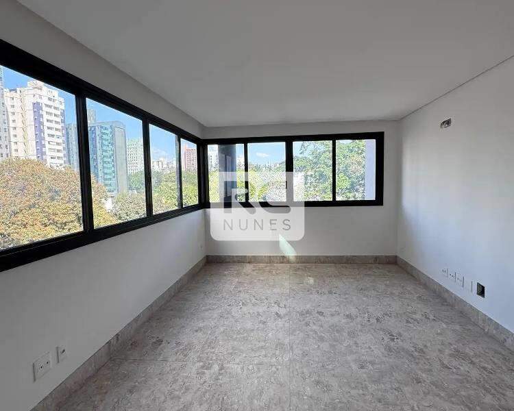 Apartamento à venda no Lourdes: 