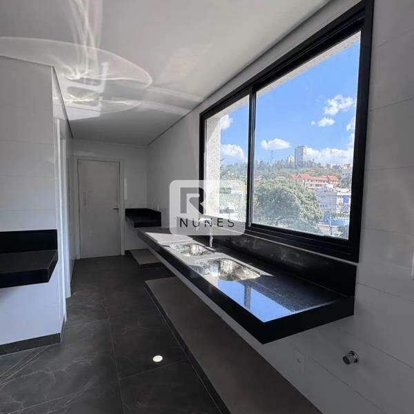 Apartamento à venda no Lourdes: 