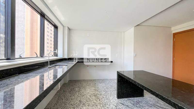 Apartamento à venda no Lourdes: 