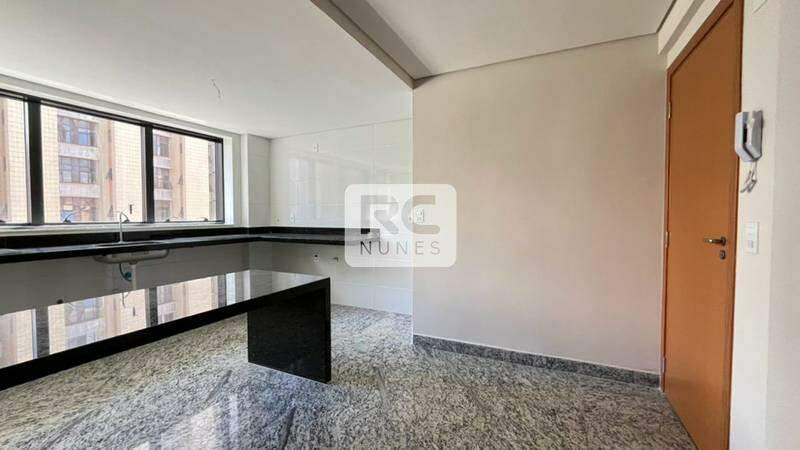Apartamento à venda no Lourdes: 