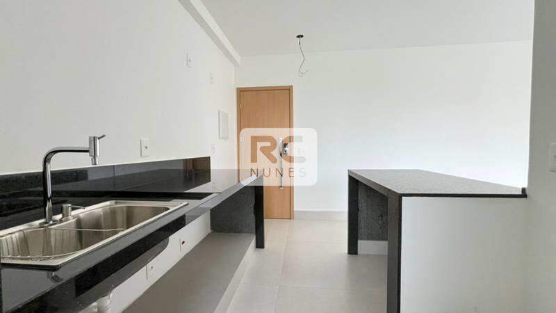 Apartamento à venda no Funcionários: 