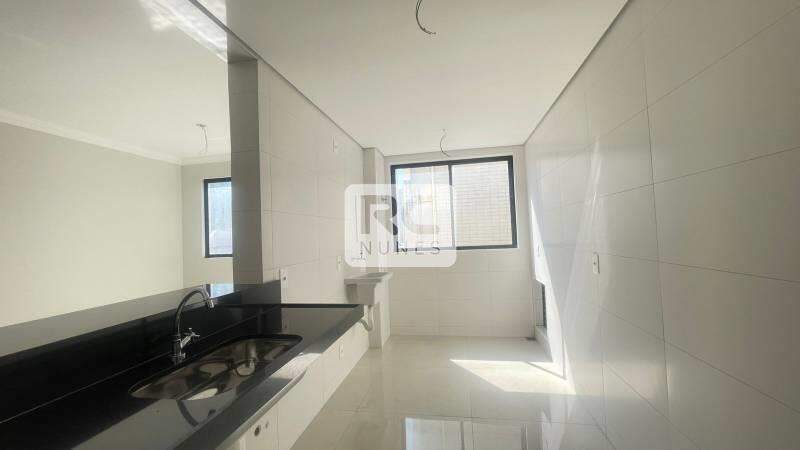 Apartamento à venda no Funcionários: 