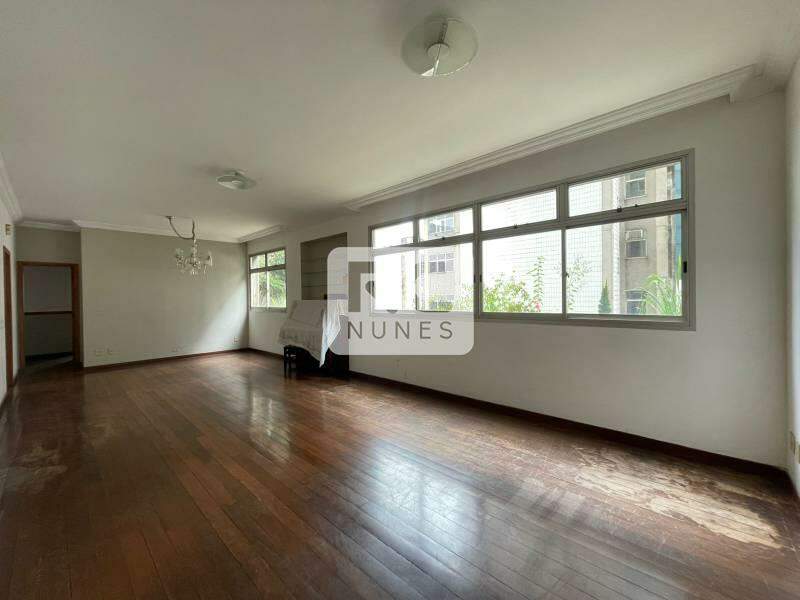 Apartamento à venda no Funcionários: 
