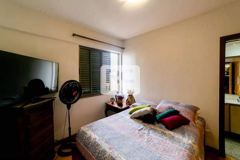 Apartamento à venda no Funcionários: 