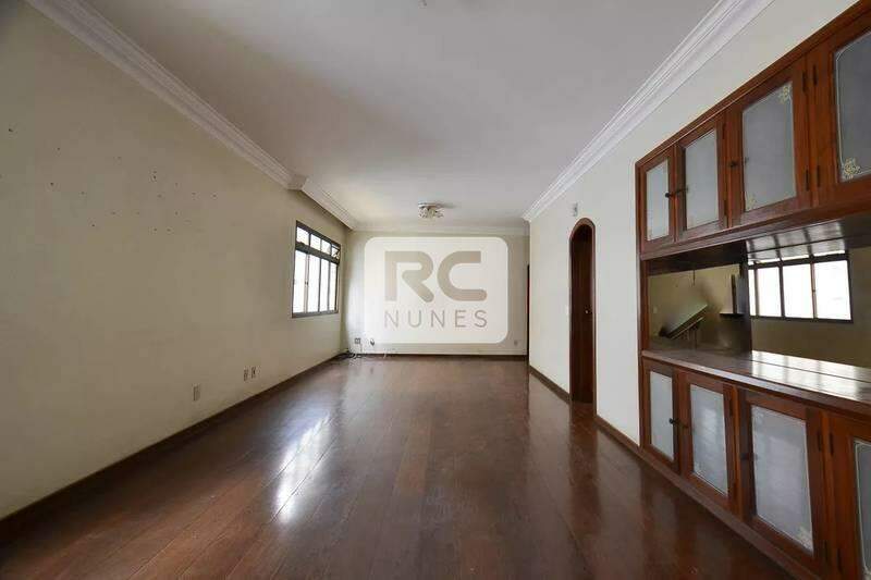 Apartamento à venda no Funcionários: 