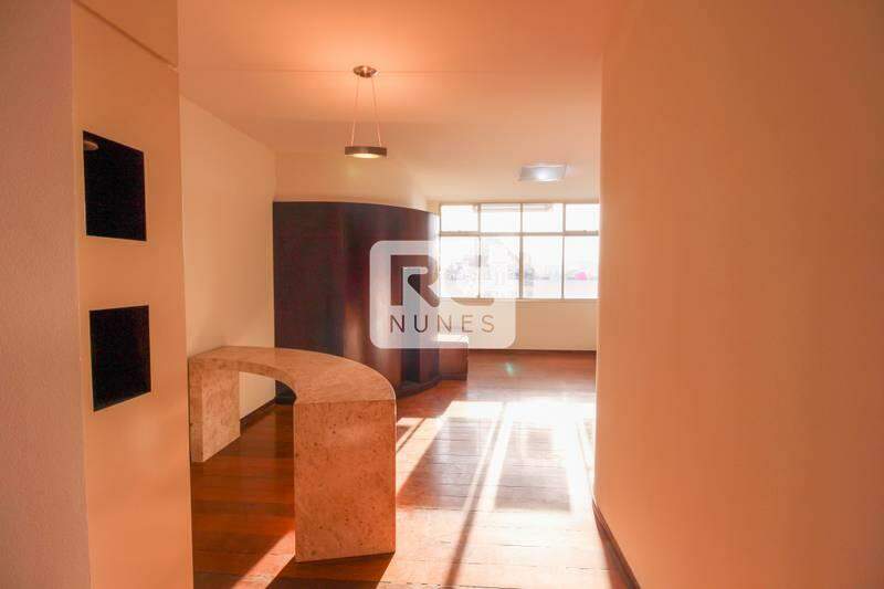 Apartamento à venda no Funcionários: 