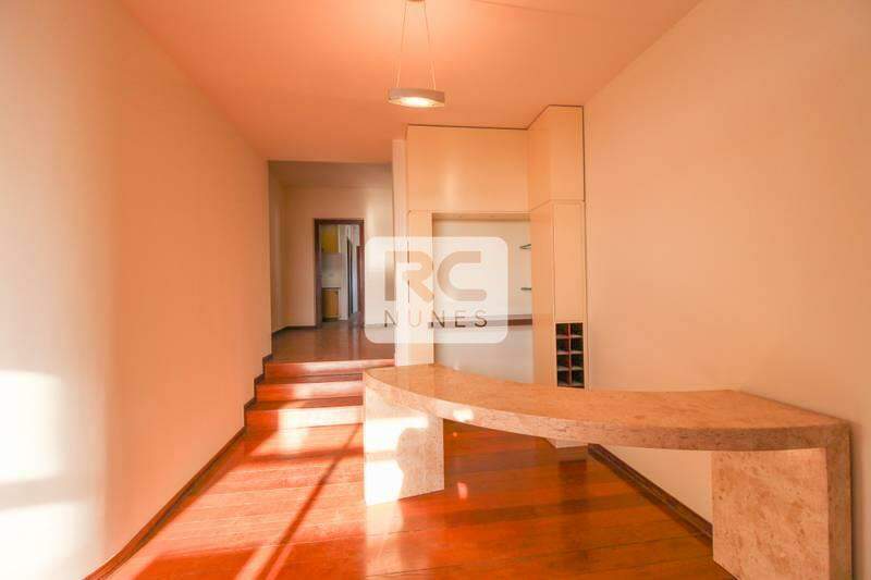 Apartamento à venda no Funcionários: 