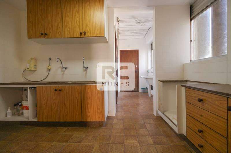 Apartamento à venda no Funcionários: 