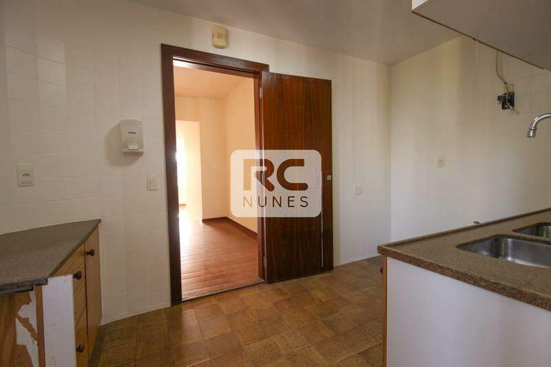 Apartamento à venda no Funcionários: 