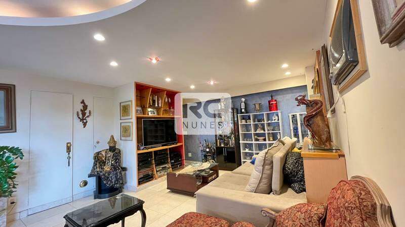 Apartamento à venda no Funcionários: 