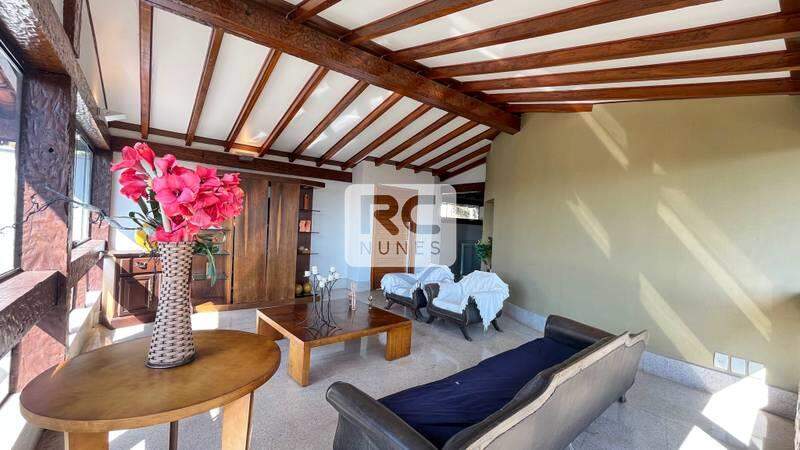 Casa à venda no Mangabeiras: 