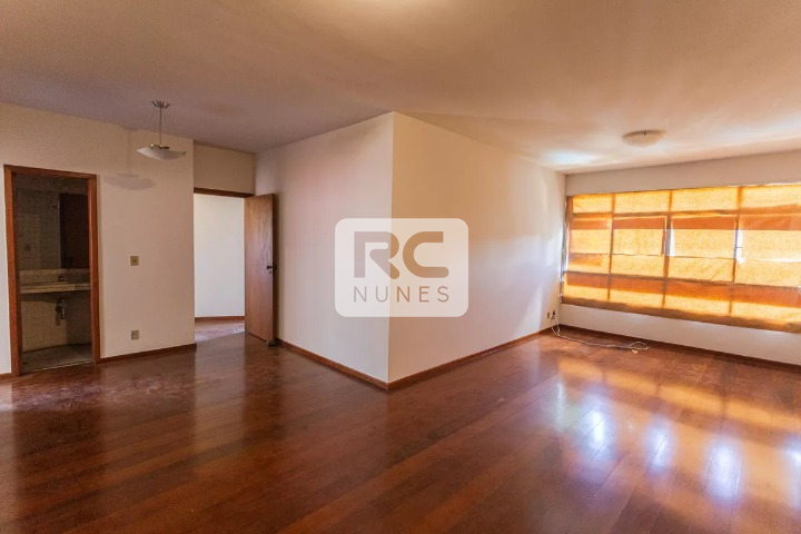 Apartamento à venda no Santo Antônio: 
