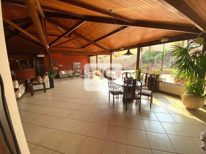 Casa à venda no Santa Lúcia: 