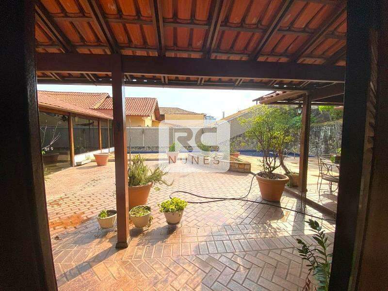 Casa à venda no Santa Lúcia: 