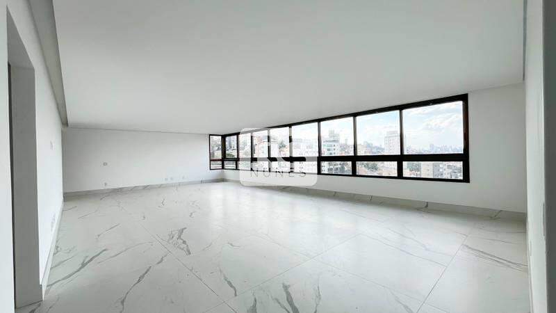 Apartamento à venda no Santa Lúcia: 