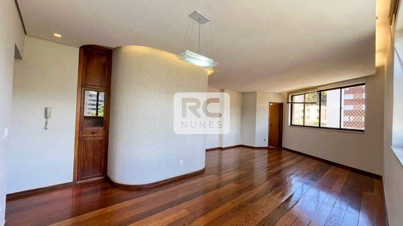 Apartamento à venda no Cruzeiro: 
