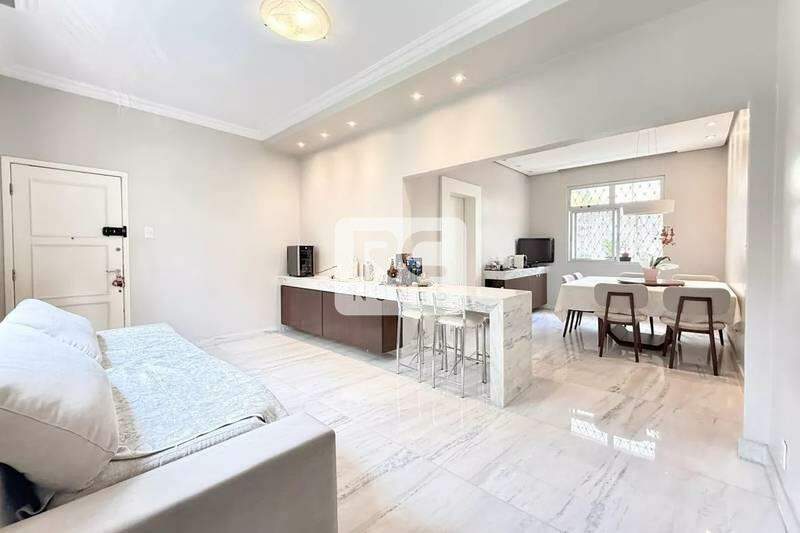 Apartamento à venda no Cruzeiro: 