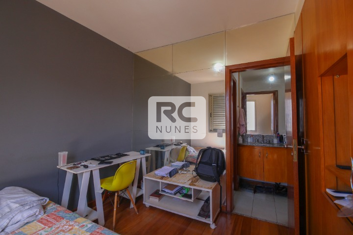 Apartamento à venda no Cruzeiro: 