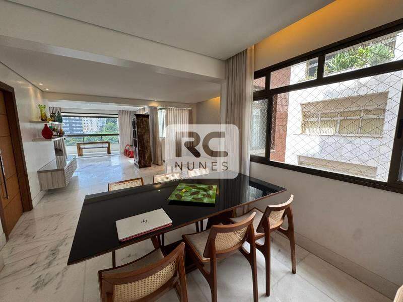 Apartamento à venda no Sion: 
