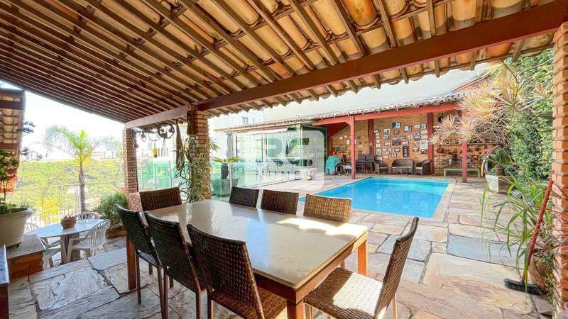Casa à venda no Santa Lúcia: 