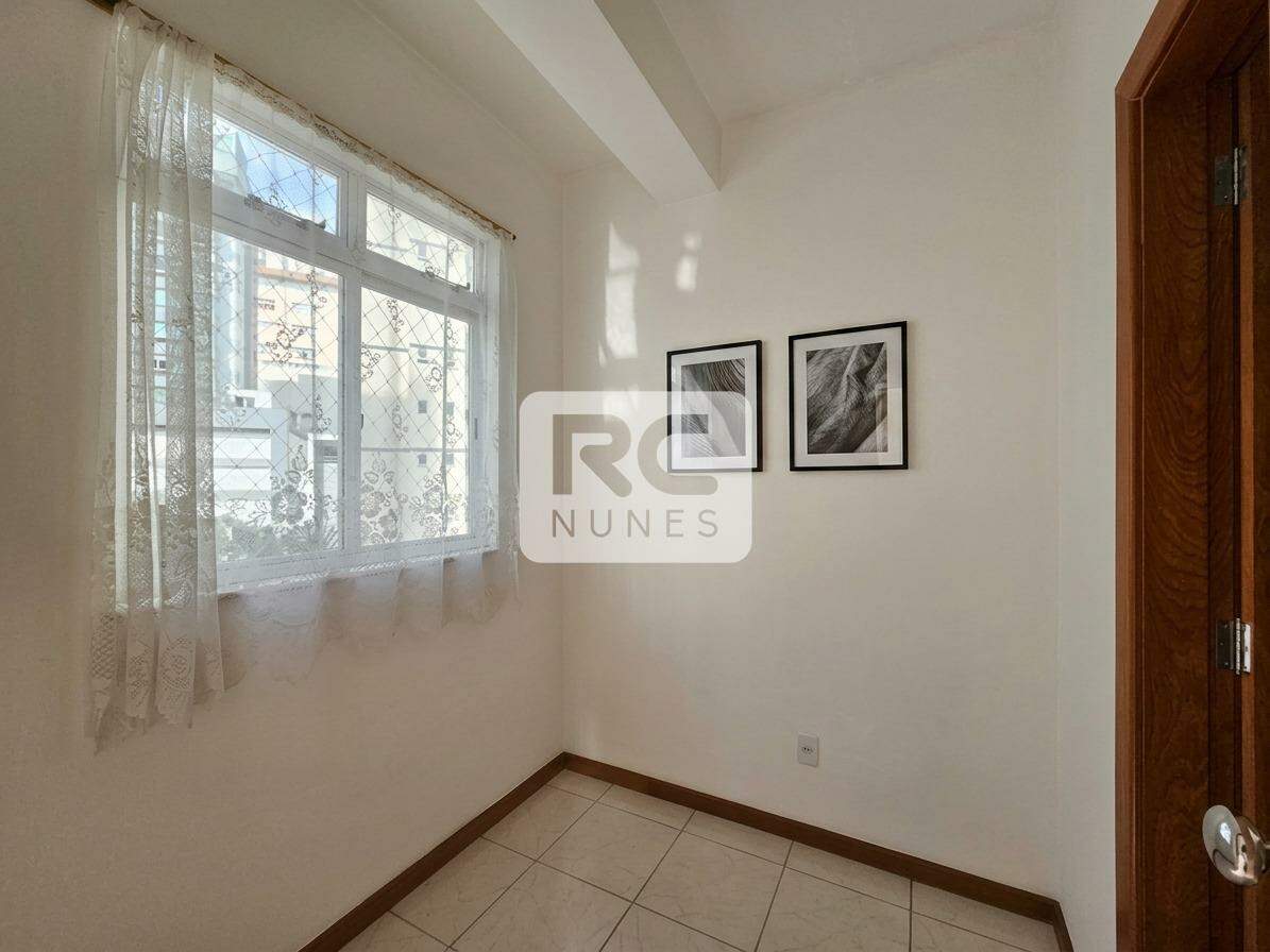 Apartamento à venda no Coração de Jesus: 