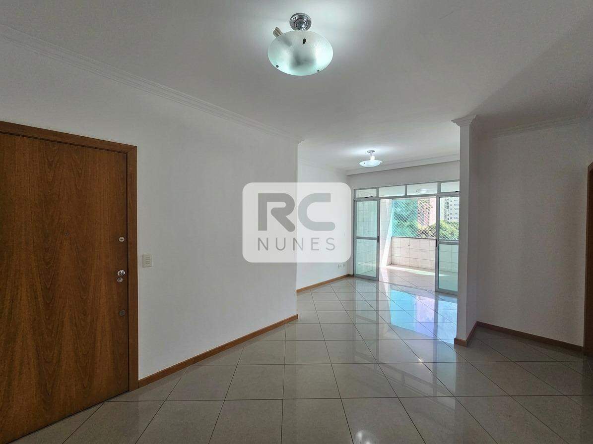 Apartamento à venda no Coração de Jesus: 