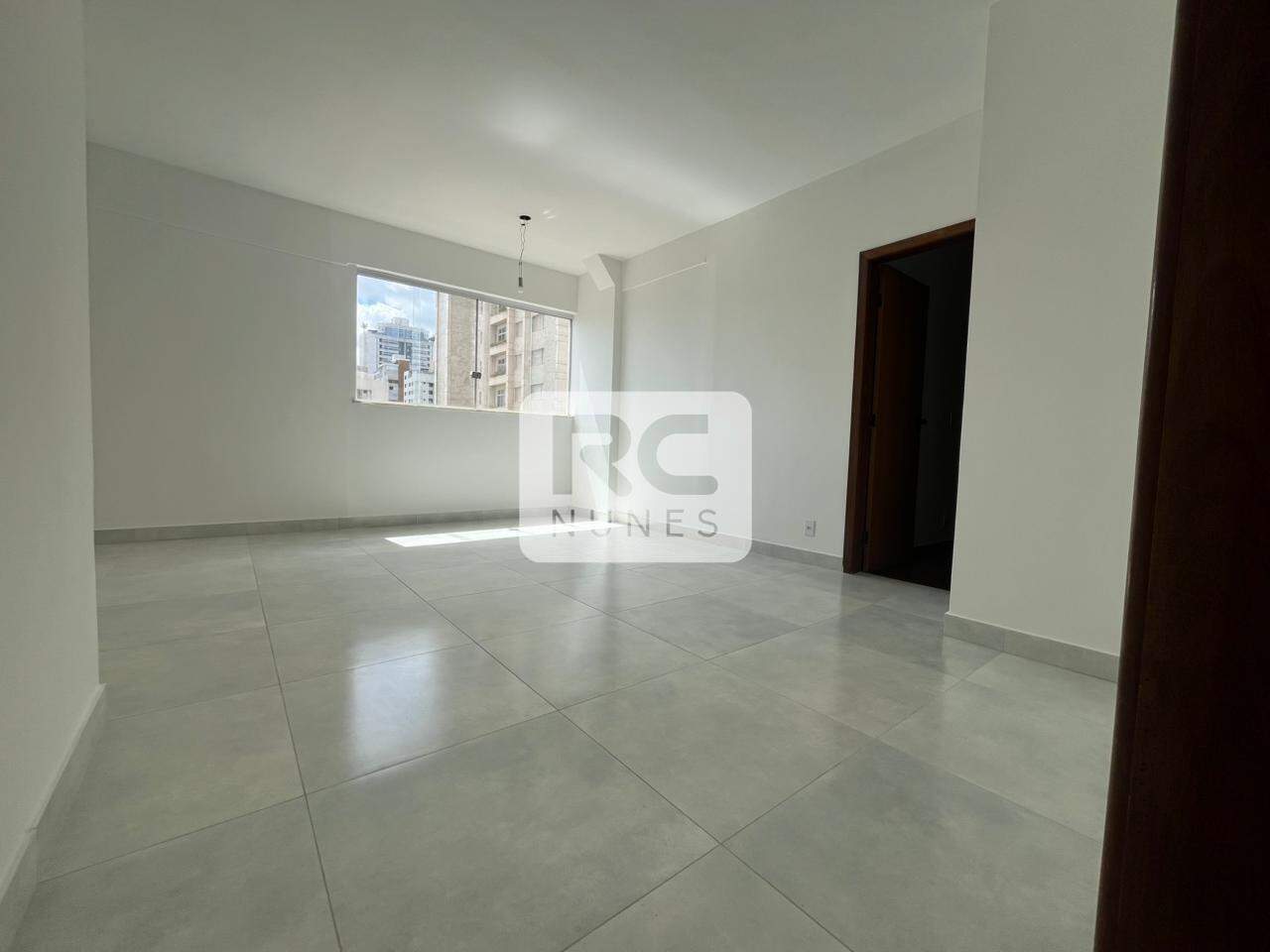 Apartamento para aluguel no Funcionários: 