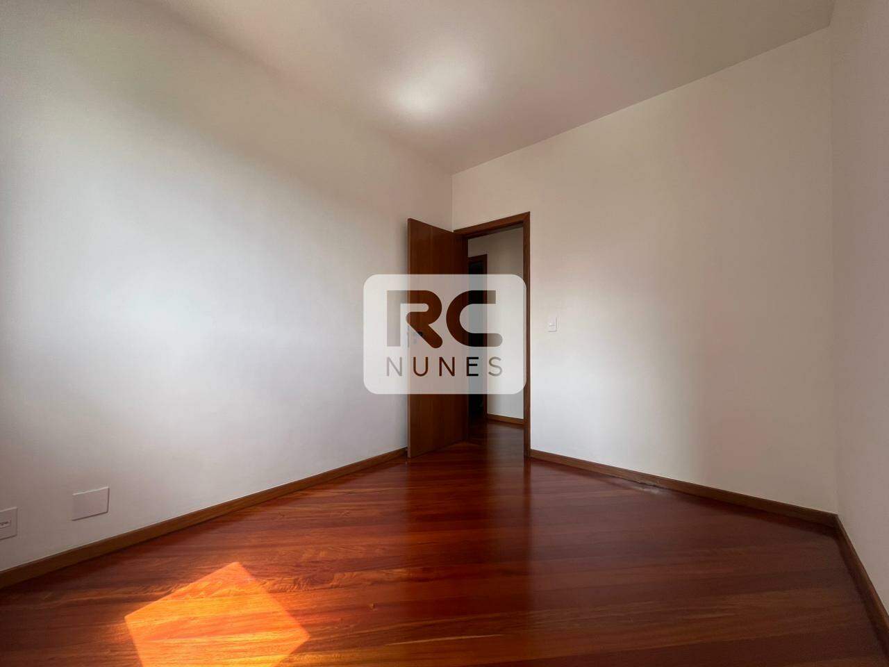 Apartamento para aluguel no Funcionários: 