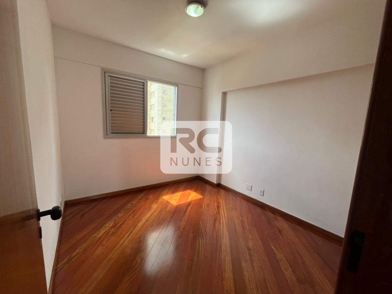 Apartamento para aluguel no Funcionários: 