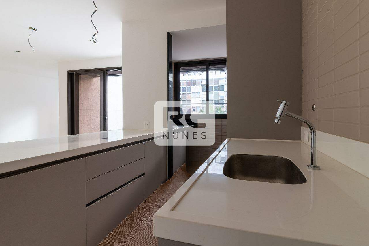 Apartamento à venda no Lourdes: 