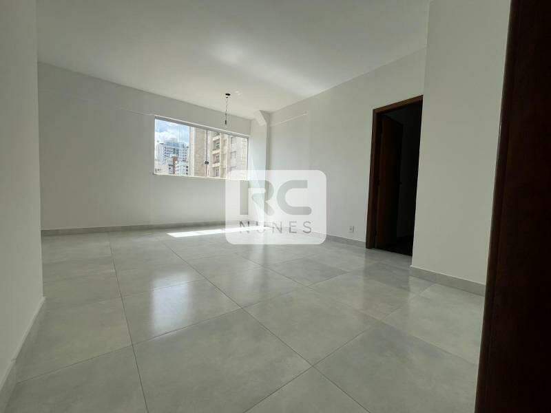 Apartamento à venda no Funcionários: 