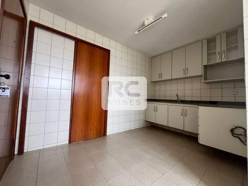 Apartamento à venda no Funcionários: 