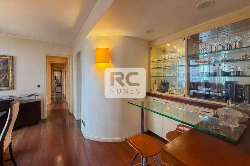 Apartamento à venda no Santo Agostinho: 