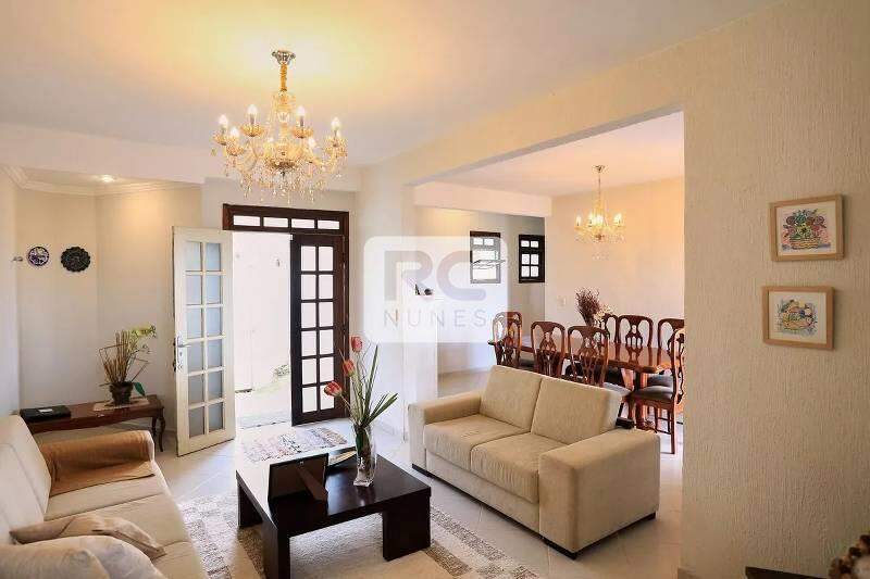 Casa à venda no Mangabeiras: 