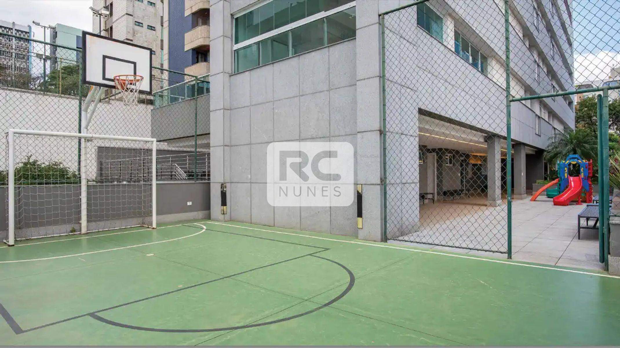 Apartamento à venda no Cruzeiro: Quadra poliesportiva