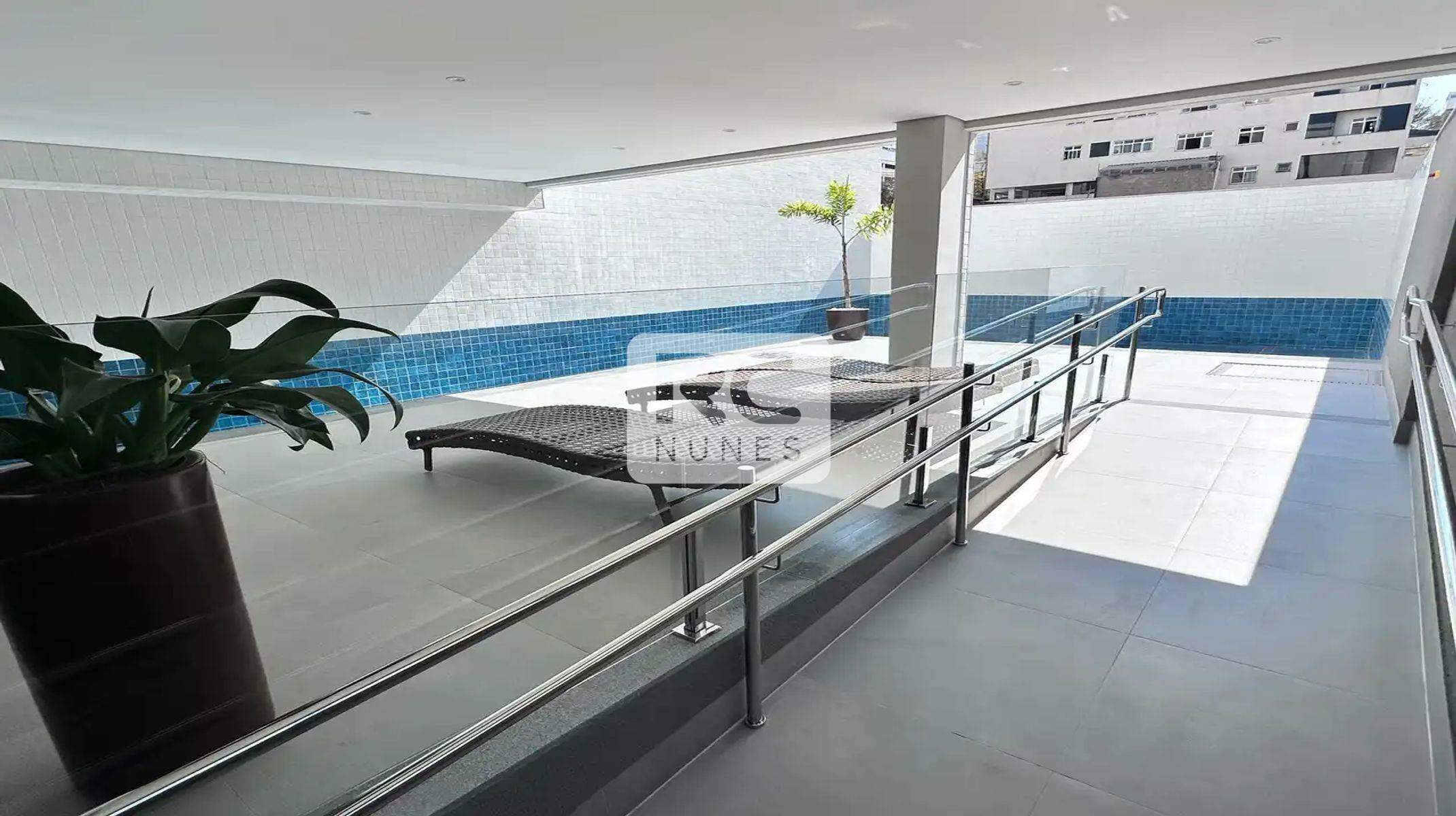 Apartamento à venda no Castelo: Piscina com raia e sauna integrada