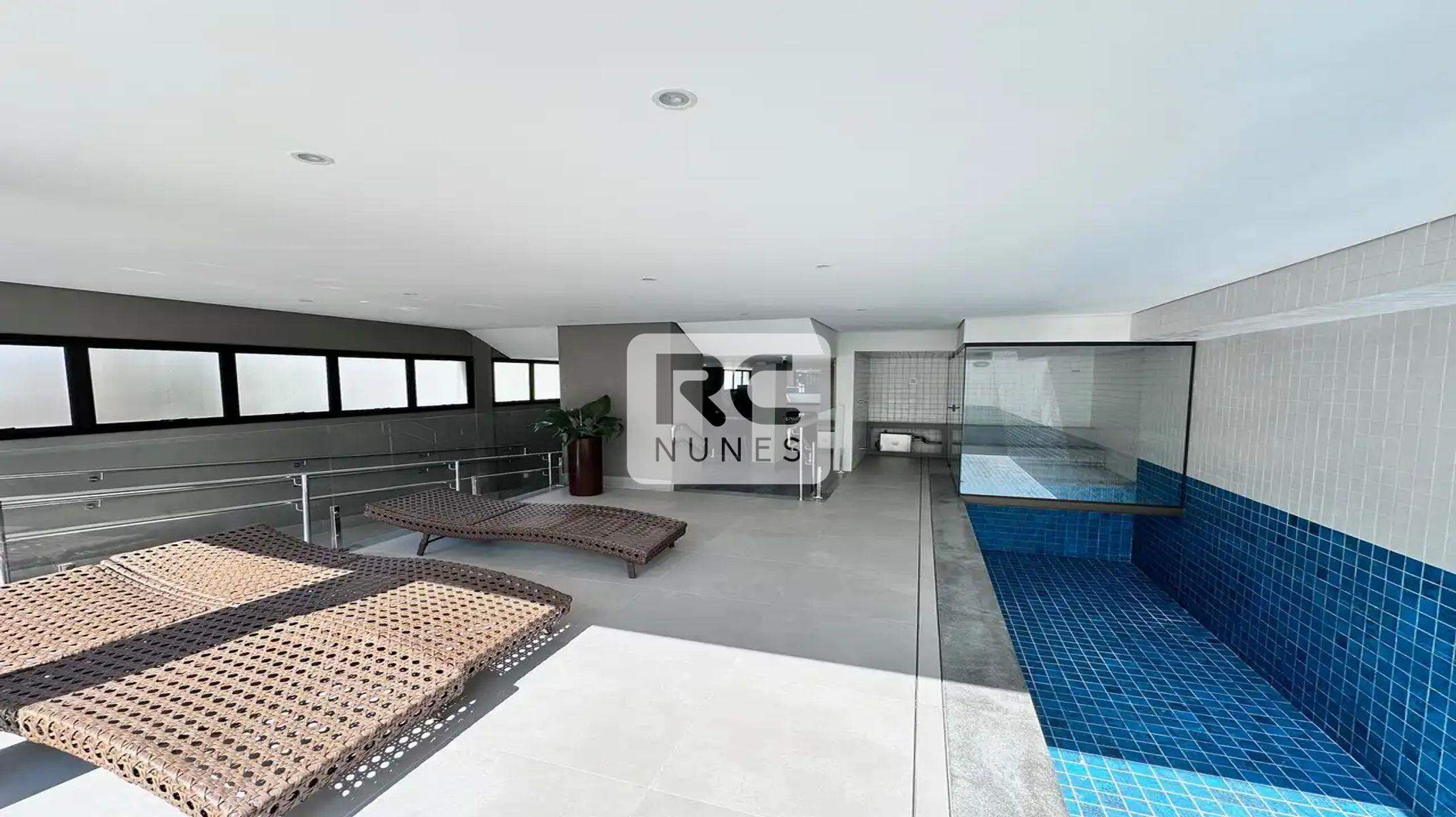 Apartamento à venda no Castelo: Piscina com raia e sauna integrada