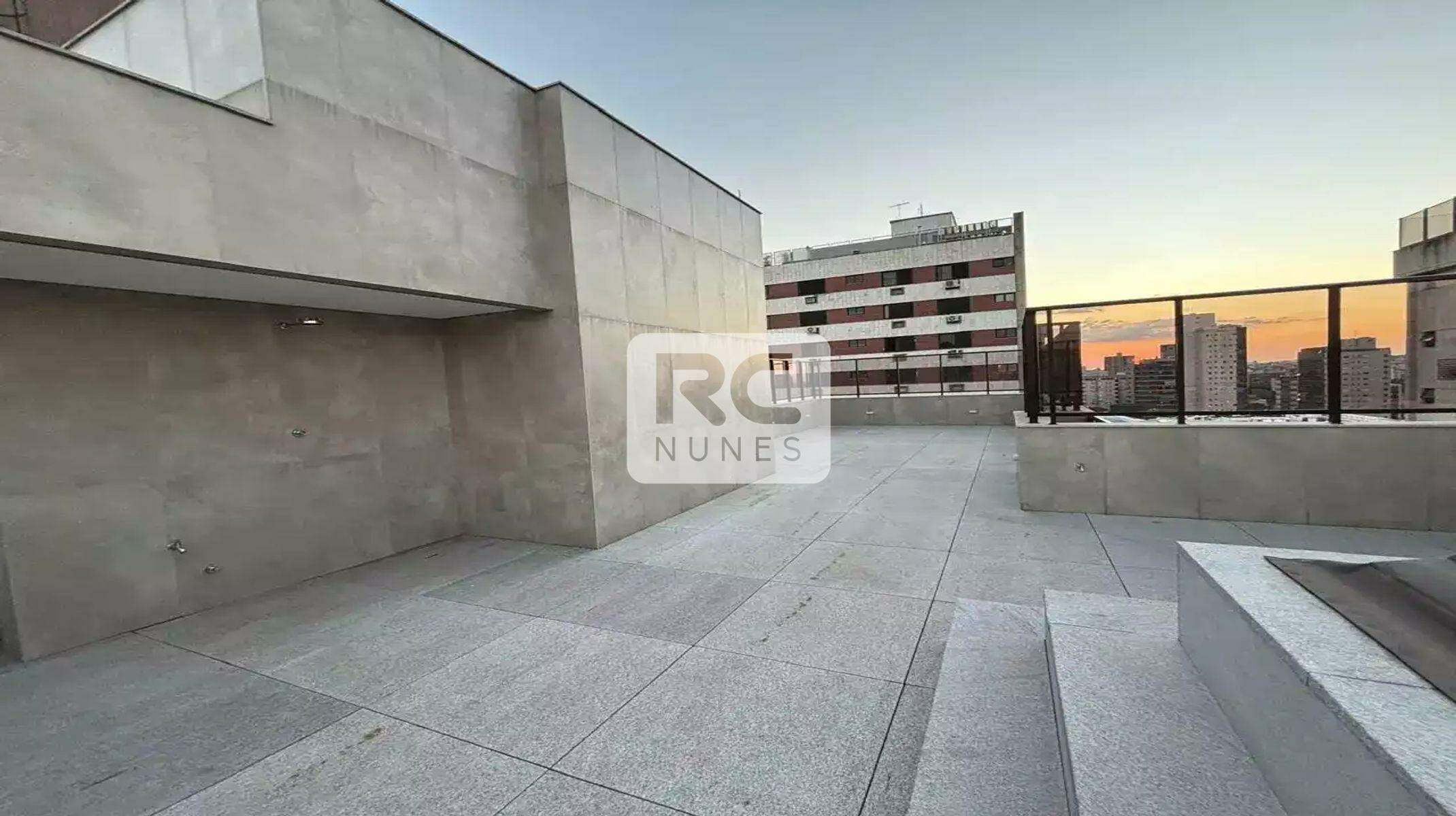 Apartamento à venda no Lourdes: 