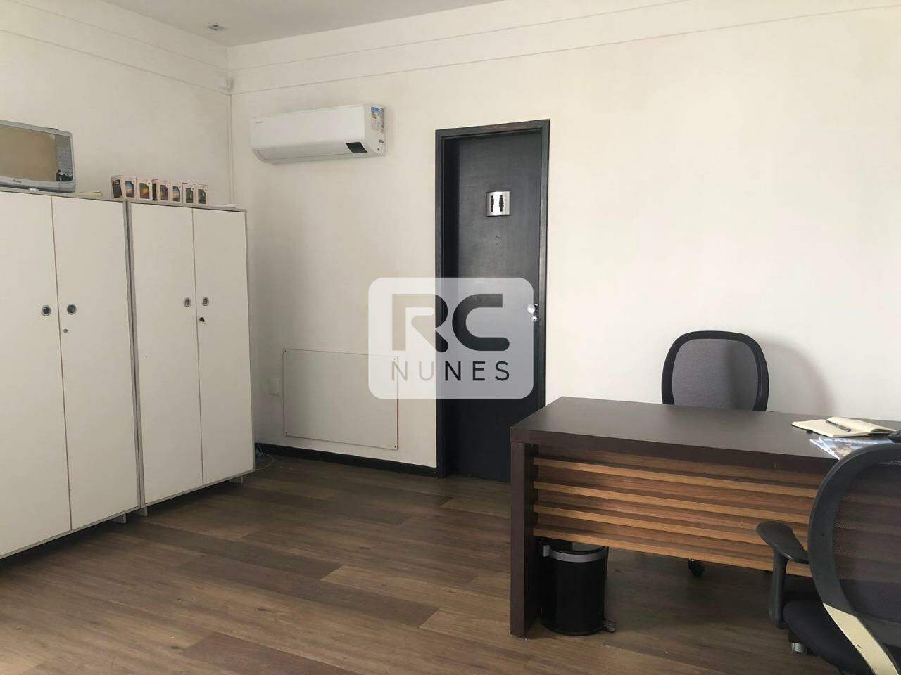 Sala para aluguel no Carmo: 