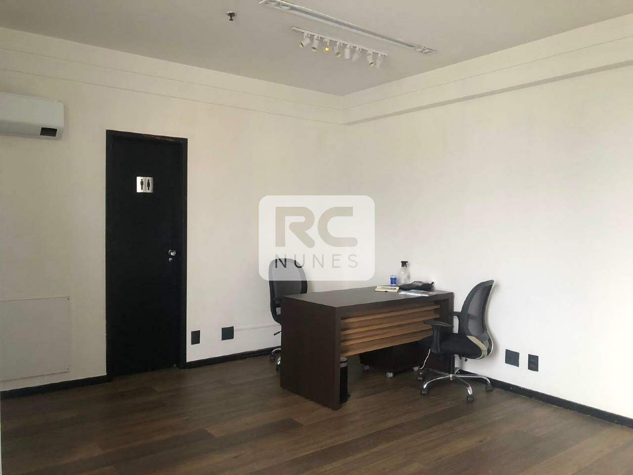 Sala para aluguel no Carmo: 