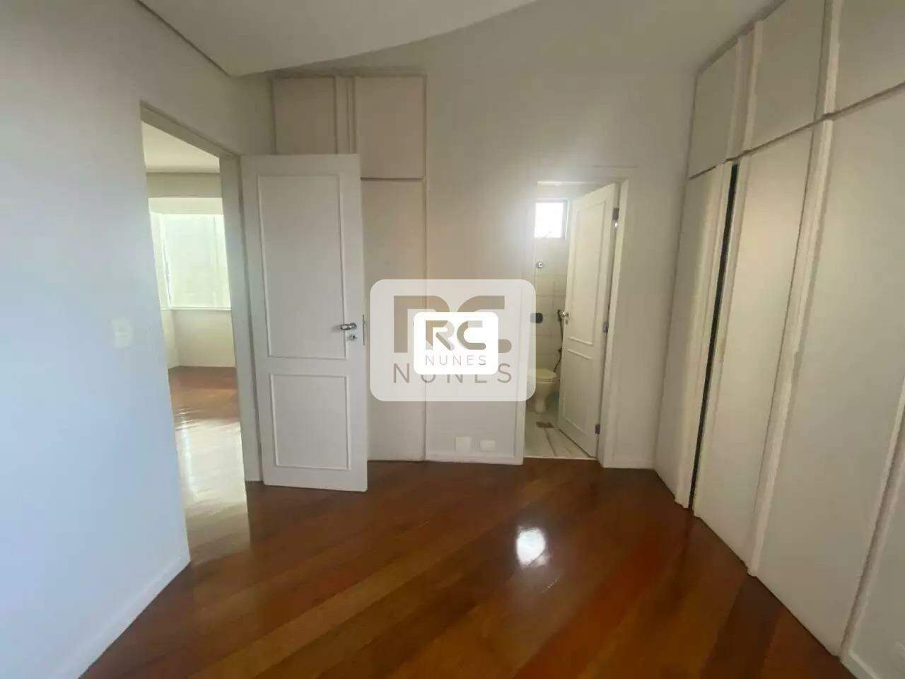 Apartamento à venda no Cruzeiro: 