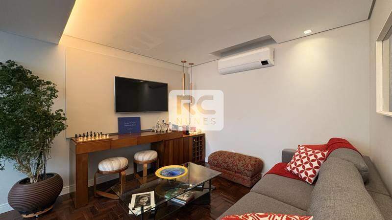 Apartamento à venda no Lourdes: 