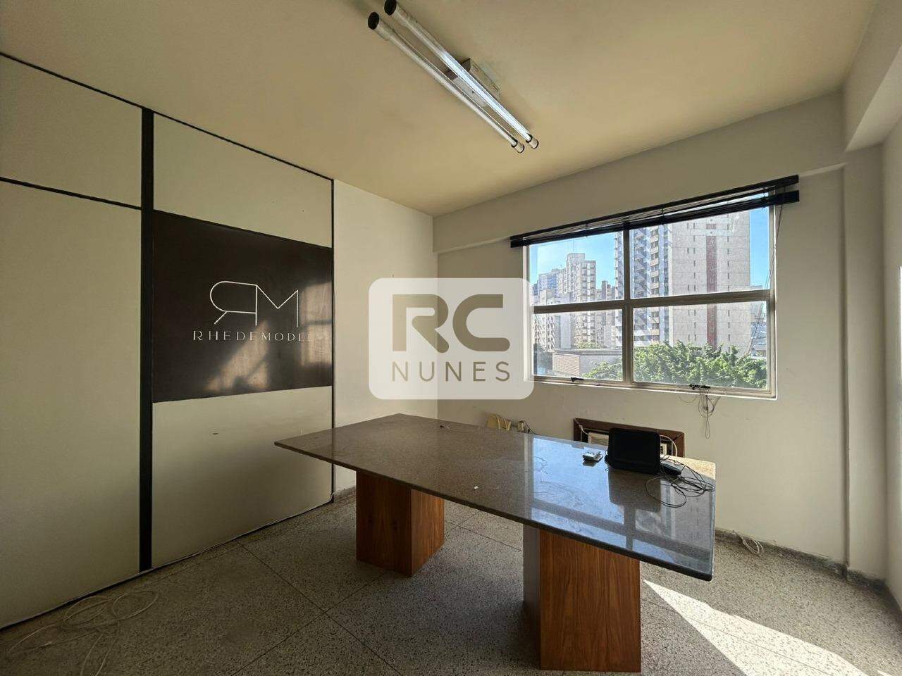 Sala para aluguel no Lourdes: 